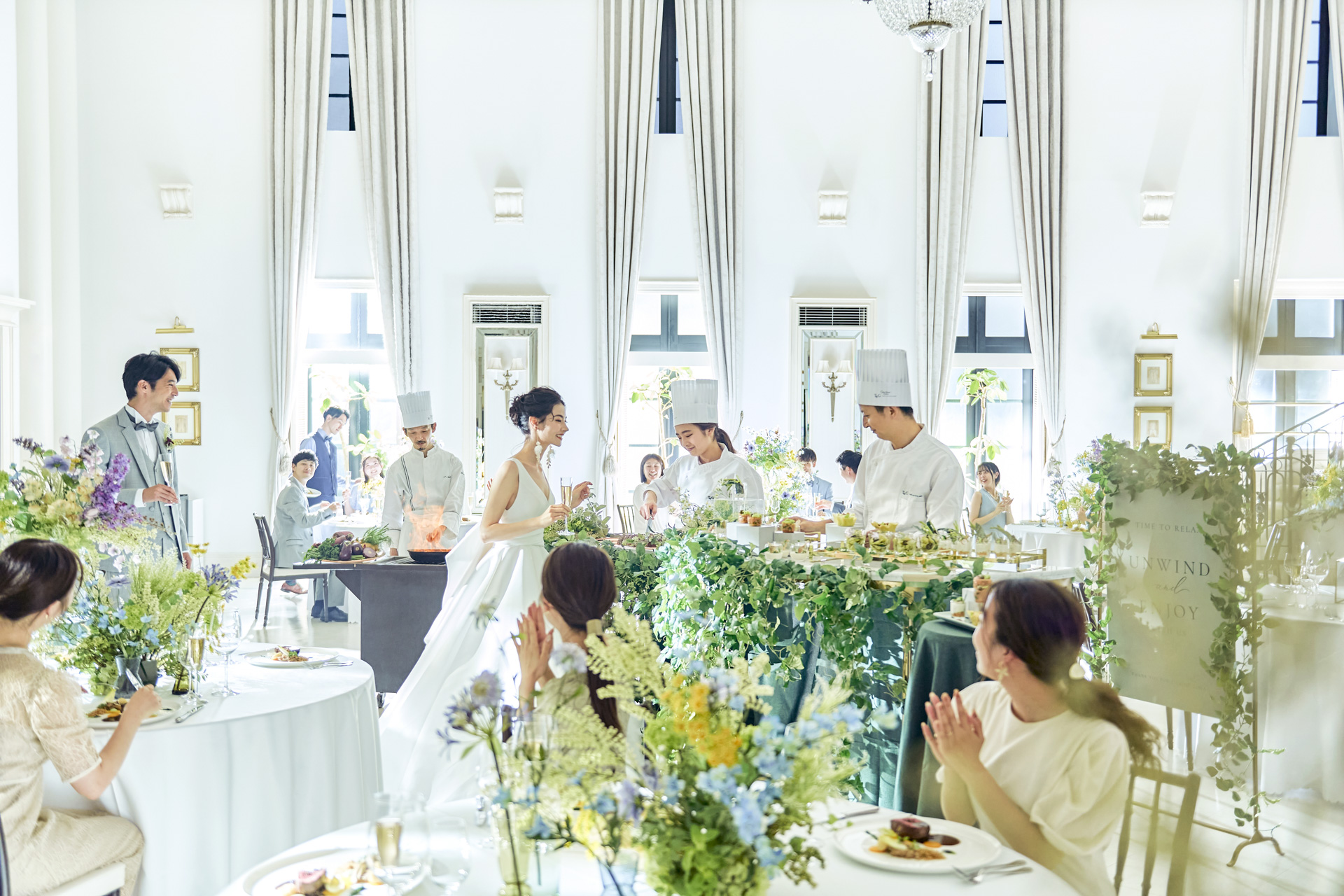 ダイナミックで迫力満点！ライブ感溢れるシェフの調理演出