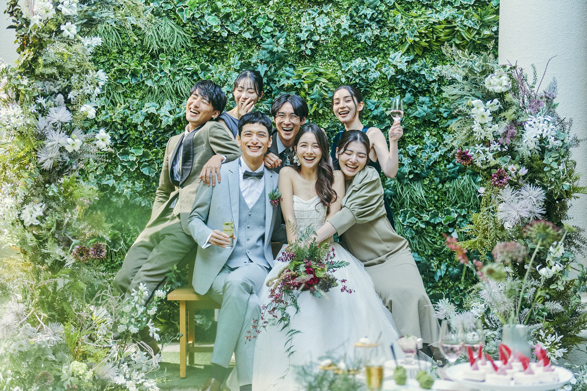 完全貸切だから両側階段もフォトスポットに！全館自由にお好きなお写真が沢山撮れる。