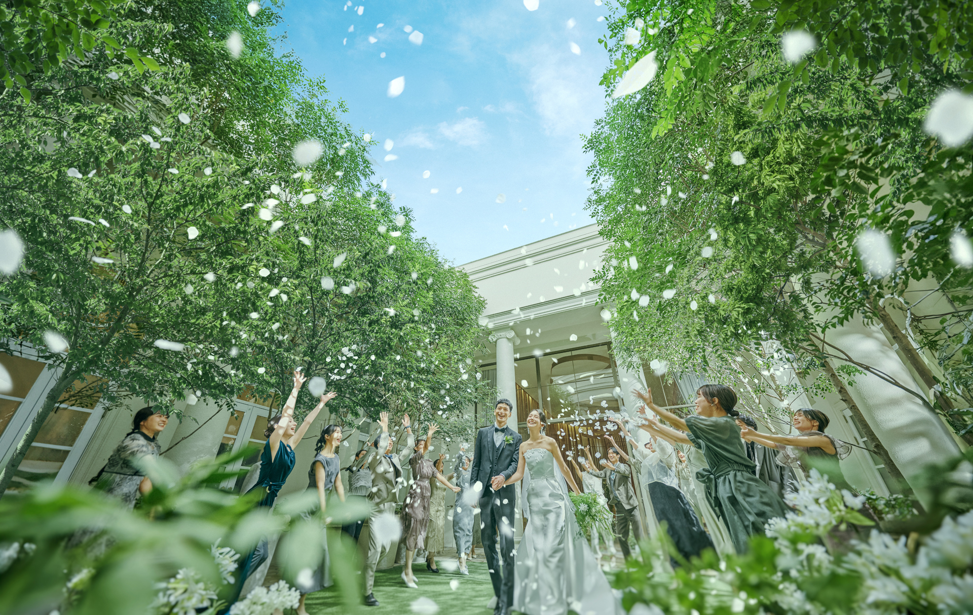 緑溢れるガーデンで感動的な挙式を。